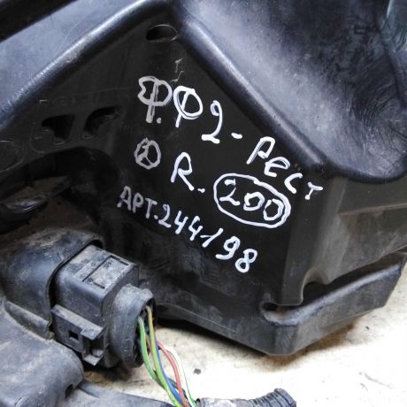 fara-peredniaia-pravaia-ford-focus-2-restailing-art-96924-big-6