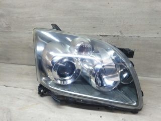 fara-peredniaia-pravaia-toyota-avensis-t25-restailing-art-97439