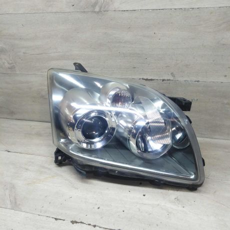 fara-peredniaia-pravaia-toyota-avensis-t25-restailing-art-97439-big-0