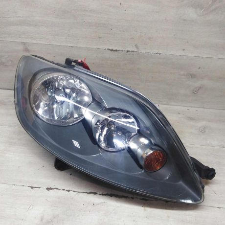 fara-peredniaia-pravaia-volkswagen-golf-plus-art-97669-big-0