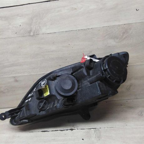 fara-peredniaia-pravaia-volkswagen-golf-plus-art-97669-big-1