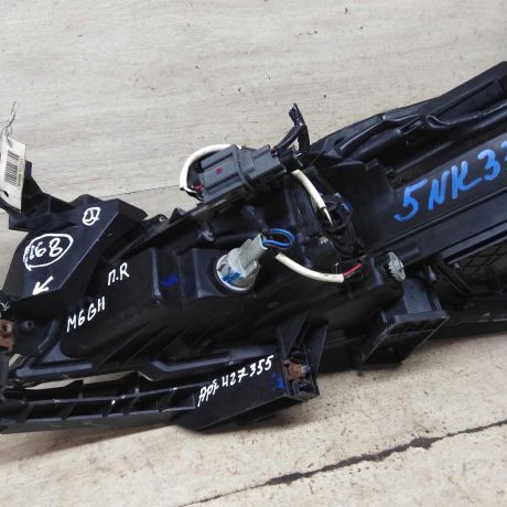 fara-peredniaia-pravaia-mazda-6-gh-art-97924-big-2