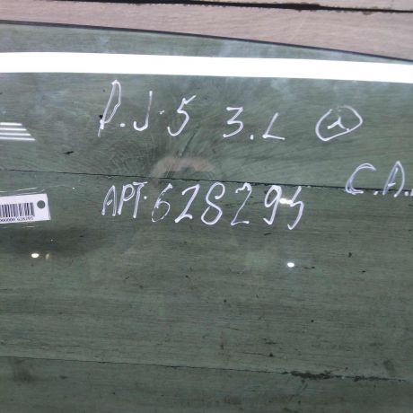 steklo-dveri-zadnee-levoe-volkswagen-jetta-5-art-98015-big-1