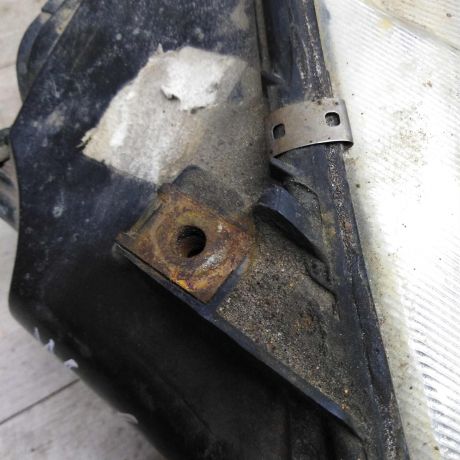 fara-peredniaia-levaia-mazda-6-art-98048-big-1