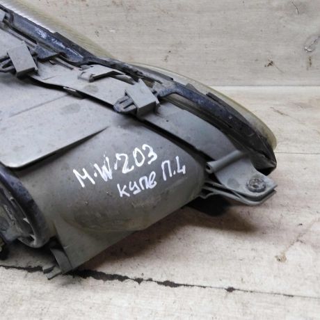 fara-peredniaia-levaia-mercedes-c-klass-w203-kupe-art-98085-big-3