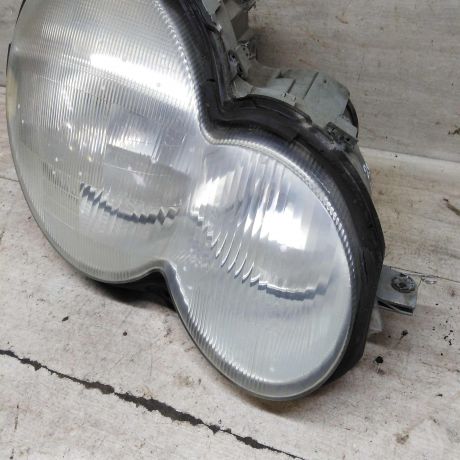 fara-peredniaia-pravaia-mercedes-c-klass-w203-kupe-art-98148-big-4