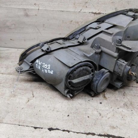 fara-peredniaia-pravaia-mercedes-c-klass-w203-kupe-art-98148-big-6