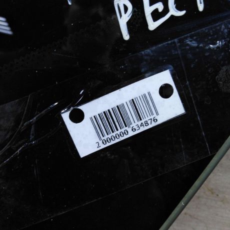 steklo-gluxoe-zadnee-pravoe-fortocka-ford-focus-i-sedan-art-98245-big-1