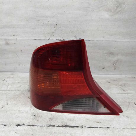 fonar-zadnii-levyi-ford-focus-i-art-98256-big-0