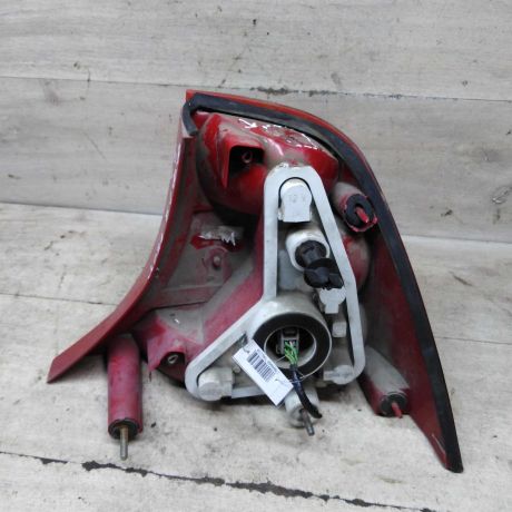 fonar-zadnii-levyi-ford-focus-i-art-98256-big-4