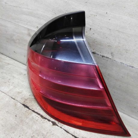 fonar-zadnii-levyi-mercedes-c-klass-w203-kupe-art-98742-big-1
