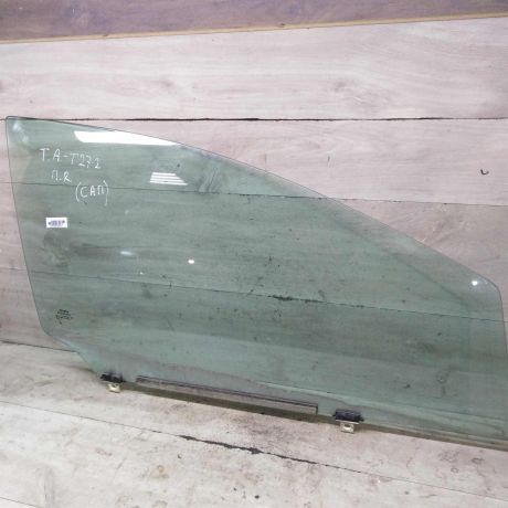 steklo-dveri-perednee-pravoe-toyota-avensis-iii-art-99014-big-0