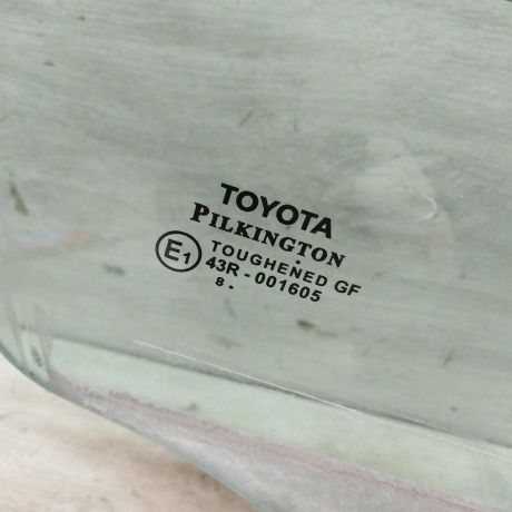 steklo-dveri-perednee-pravoe-toyota-avensis-iii-art-99014-big-3