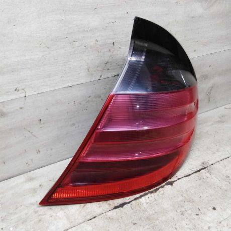 fonar-zadnii-pravyi-mercedes-c-klass-w203-kupe-art-99053-big-2