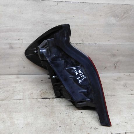 fonar-zadnii-pravyi-mercedes-c-klass-w203-kupe-art-99053-big-4