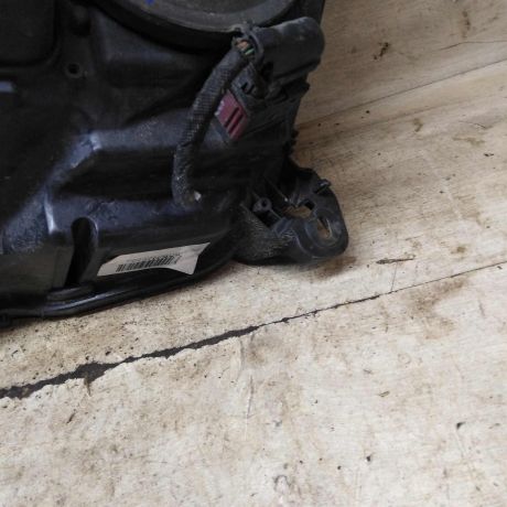 fara-peredniaia-pravaia-opel-astra-h-art-99399-big-2