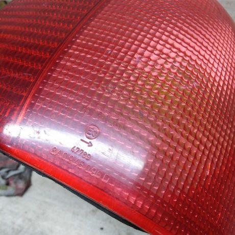 fonar-zadnii-pravyi-audi-80-b4-sedan-art-99402-big-3