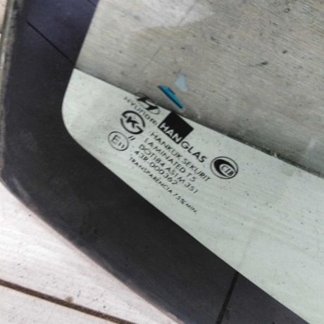 steklo-lobovoe-hyundai-matrix-art-99809-big-2