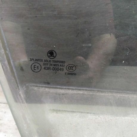 steklo-dveri-perednee-pravoe-skoda-octavia-i-a4-art-99832-big-2