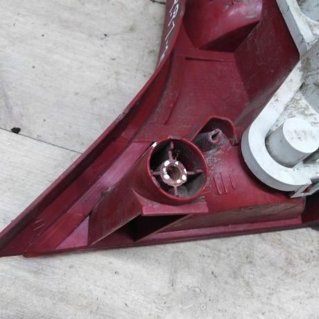 fonar-zadnii-levyi-ford-focus-i-restailing-art-100031-big-1