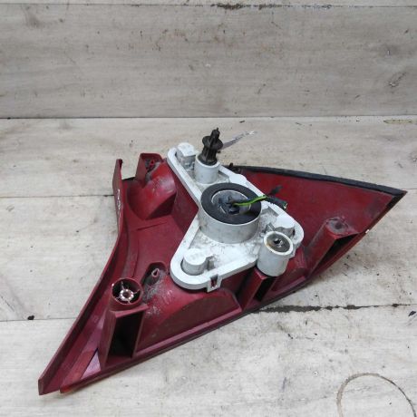 fonar-zadnii-levyi-ford-focus-i-restailing-art-100031-big-5