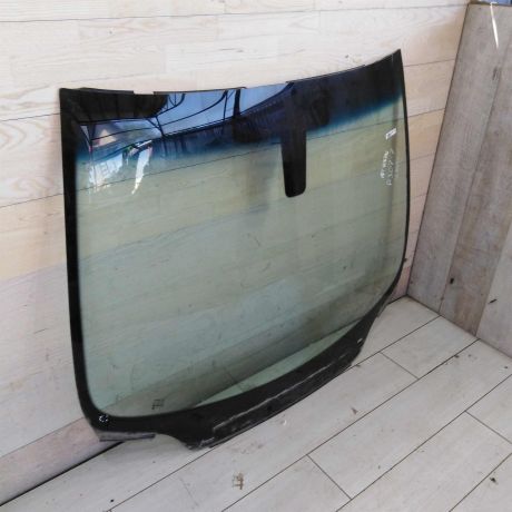 steklo-lobovoe-peugeot-307-art-100170-big-0