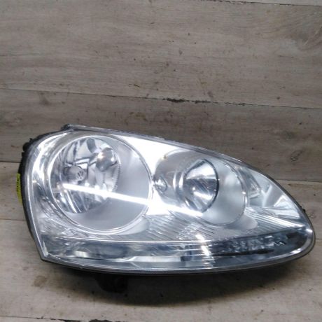 fara-peredniaia-pravaia-volkswagen-jetta-5-volkswagen-golf-5-art-100423-big-0