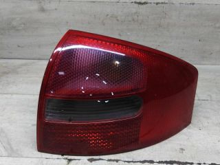 fonar-zadnii-pravyi-audi-a6-c5-defekt-art-100432