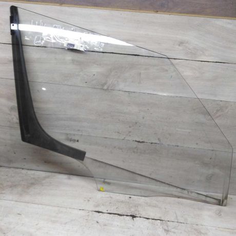 steklo-dveri-perednee-pravoe-skoda-yeti-art-100698-big-0