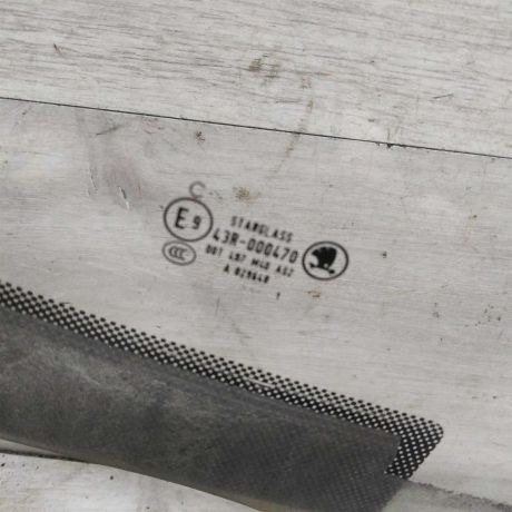 steklo-dveri-perednee-pravoe-skoda-yeti-art-100698-big-1