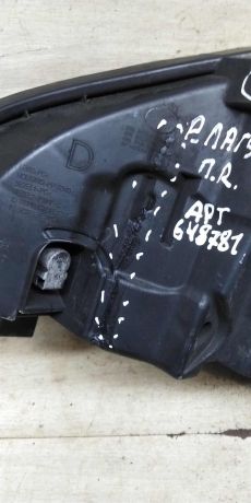 fara-peredniaia-pravaia-renault-laguna-iii-art-100801-big-1