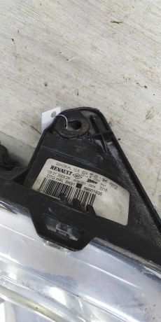 fara-peredniaia-pravaia-renault-laguna-iii-art-100801-big-5