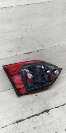 fonar-zadnii-pravyi-volkswagen-jetta-vi-defekt-art-100929-big-1