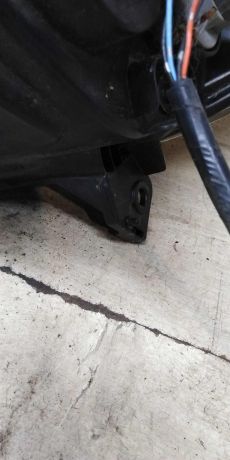 fara-peredniaia-pravaia-mazda-3-bk-sedan-art-100938-big-1