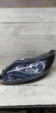 fara-peredniaia-levaia-ford-focus-iii-art-100939-big-0