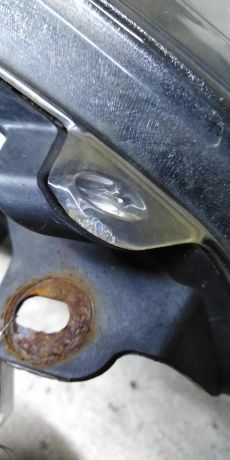 fara-peredniaia-levaia-ford-focus-iii-art-100939-big-2