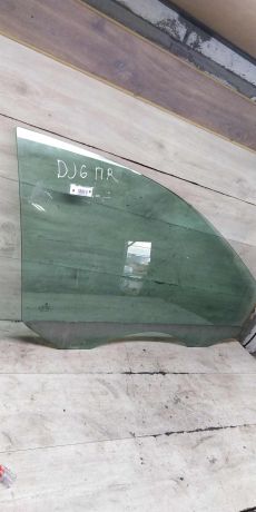 steklo-dveri-perednee-pravoe-volkswagen-jetta-vi-art-101090-big-0