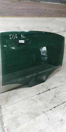 steklo-dveri-zadnee-levoe-volkswagen-jetta-vi-art-101115-big-0