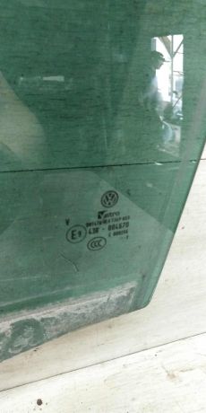 steklo-dveri-zadnee-levoe-volkswagen-jetta-vi-art-101115-big-3