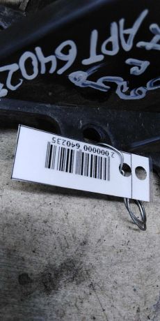 kronstein-zadnii-pravyi-pod-fonar-volkswagen-jetta-vi-art-101119-big-2