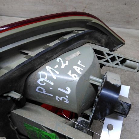 fonar-zadnii-levyi-v-krysku-bagaznika-renault-fluence-i-art-101276-big-2