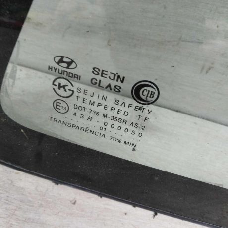 steklo-gluxoe-zadnee-pravoe-fortocka-hyundai-matrix-art-101355-big-1