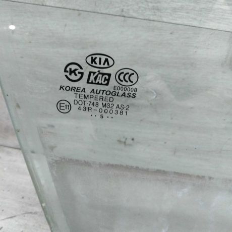 steklo-dveri-perednee-pravoe-kia-rio-ii-xetcbek-art-101526-big-3