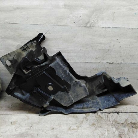 kronstein-fary-pravyi-renault-fluence-i-art-101552-big-6