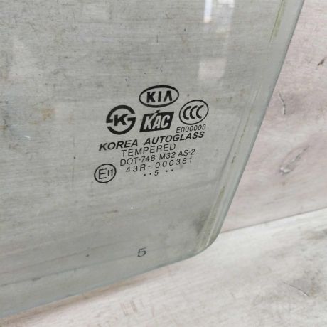 steklo-dveri-zadnee-levoe-kia-rio-ii-xetcbek-art-101614-big-1