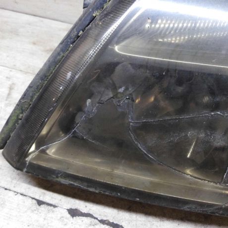 fara-peredniaia-levaia-opel-vectra-c-dorestailing-defekt-art-101923-big-1