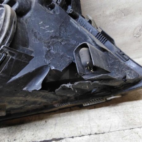 fara-peredniaia-levaia-opel-vectra-c-dorestailing-defekt-art-101923-big-9