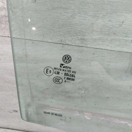 steklo-dveri-zadnee-pravoe-volkswagen-jetta-vi-art-102010-big-1