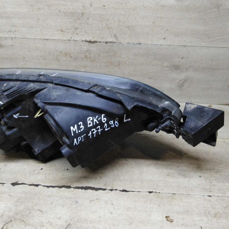 fara-peredniaia-levaia-mazda-3-bk-defekty-sedan-art-102110-big-5