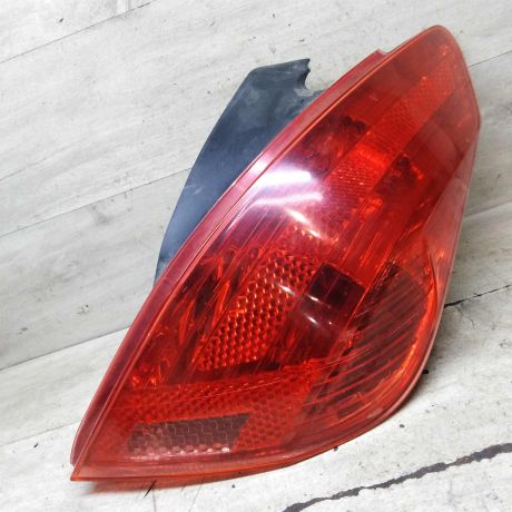 fonar-zadnii-pravyi-peugeot-308-i-art-102151-big-0